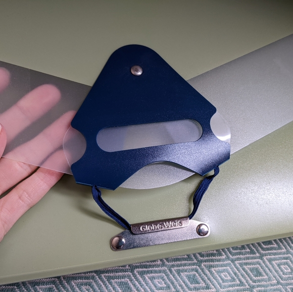 Globe Weis Plastic Accordion File Folder - Picture 2 of 7